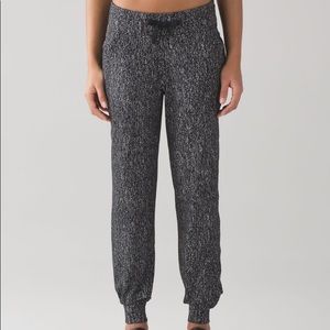Lululemon Ready to Rulu Pant Size 4